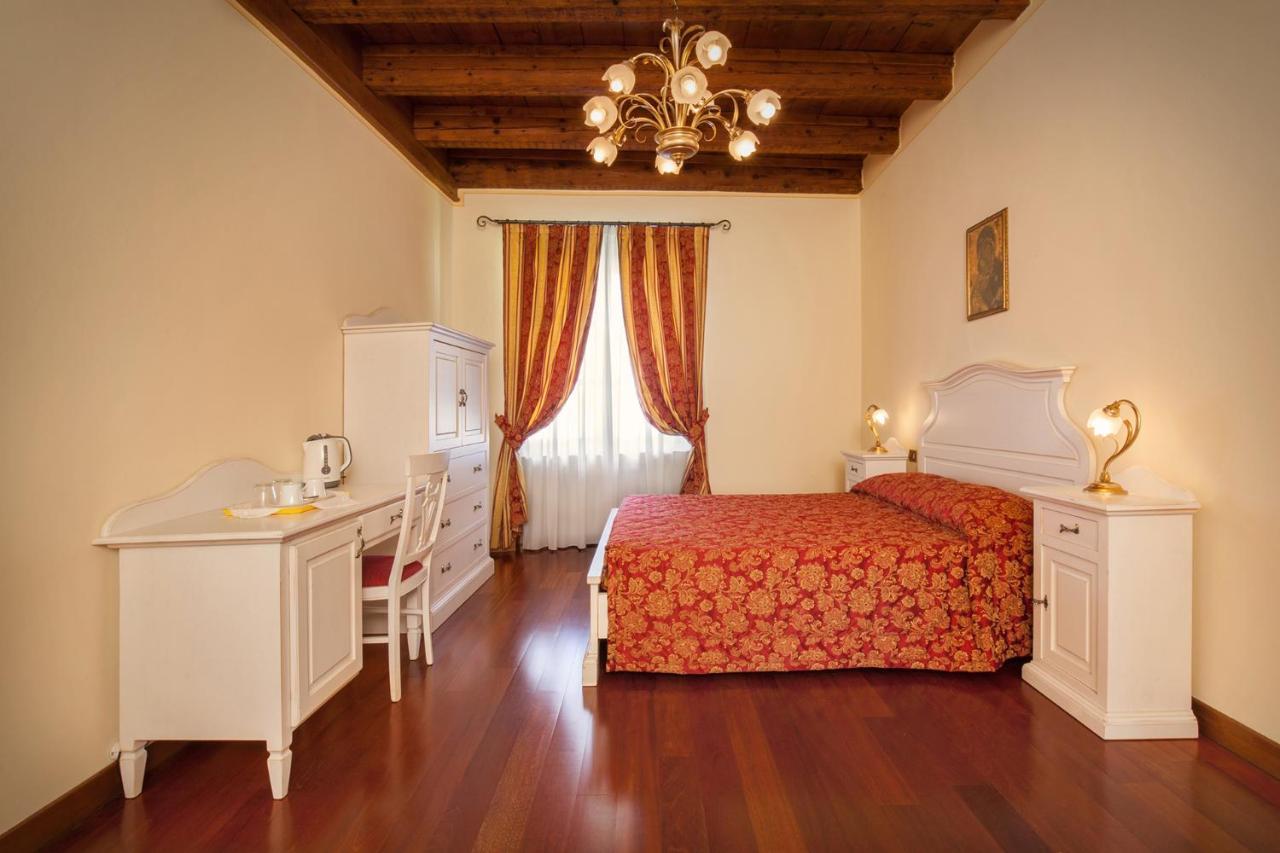 Villa Brignoli Rivalta di Brentino Екстер'єр фото